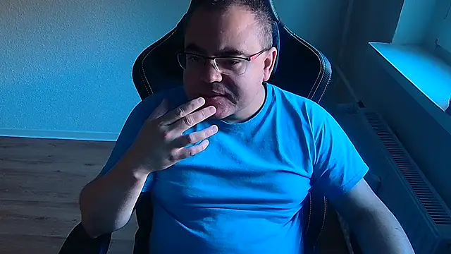 Latexboy893 Webcam-Show