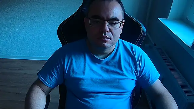 Latexboy893 Шоу с уебкамера