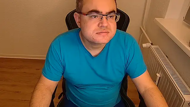 Latexboy893 Webcam show