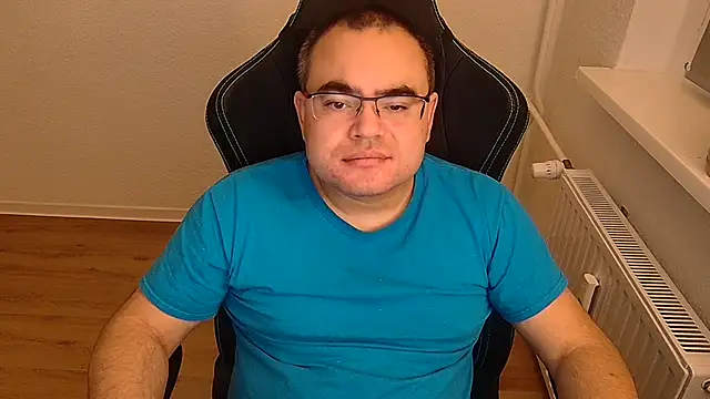 Latexboy893 Webcam-Show