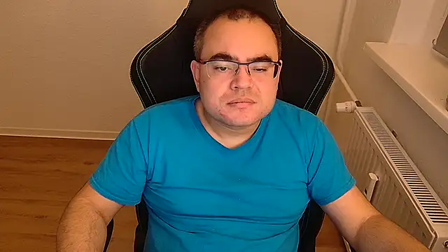 Latexboy893 Шоу с уебкамера