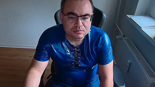 Latexboy893 Шоу с уебкамера
