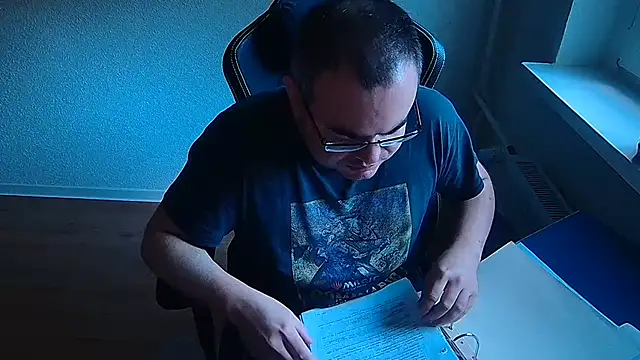 Latexboy893's Webcam Show