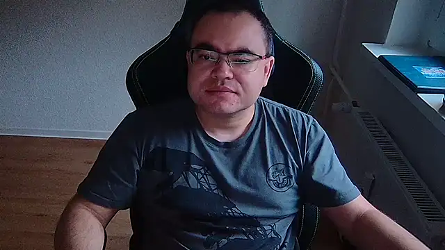 Latexboy893 Webcam-Show