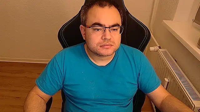 Latexboy893's Webcam Show