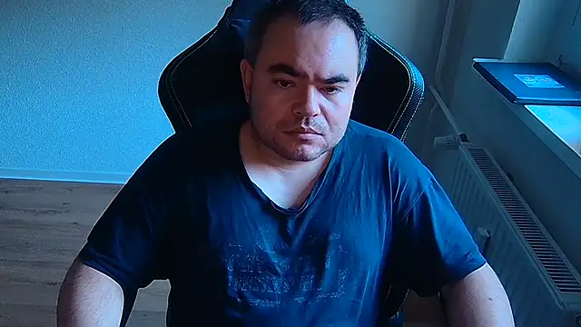 Latexboy893's Webcam Show