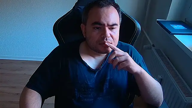 Latexboy893 – webcam-show
