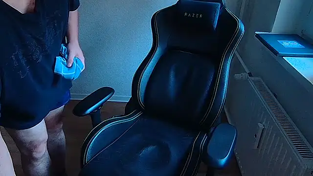Latexboy893's Webcam Show