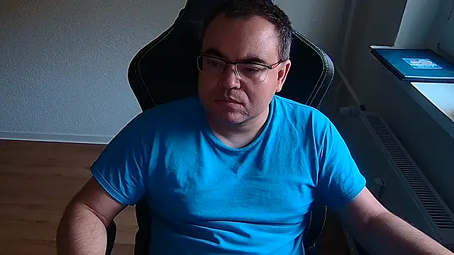הופעת וובקאם של Latexboy893