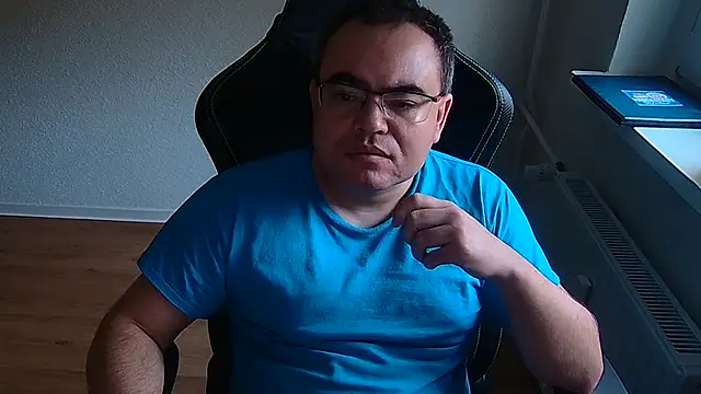 Latexboy893 Webcam-Show