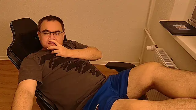 Latexboy893 Webcam show