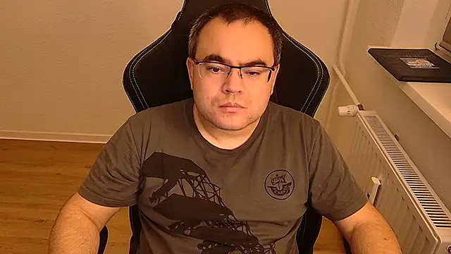 Latexboy893 webkamerás műsora