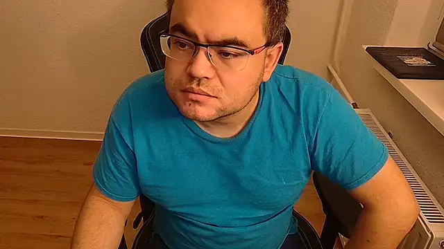 Latexboy893 Webcam-Show