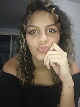 Chat +18 de _Pam_ ao vivo