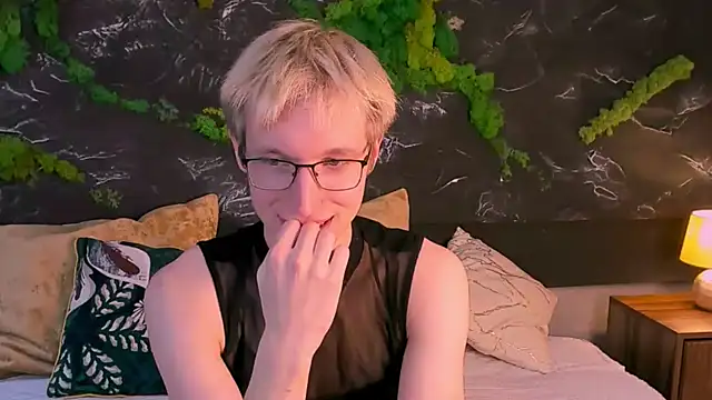 ADRIAN_LUKS Webcam Show