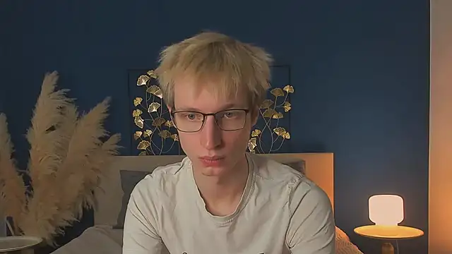 Pokazy przed kamerką – ADRIAN_LUKS