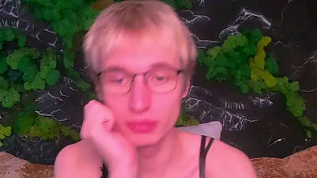 ADRIAN_LUKS' Webcam Show