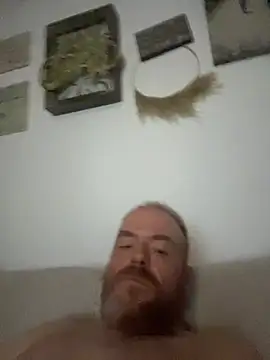 הופעת וובקאם של comfortinglover1