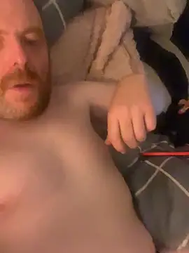 הופעת וובקאם של comfortinglover1