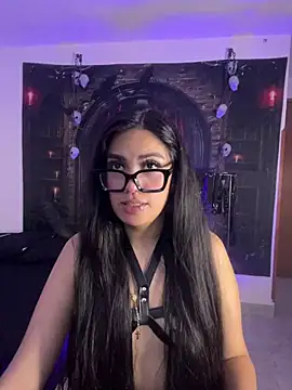 צ'אט XXX בשידור חי של Cris_bdsm1