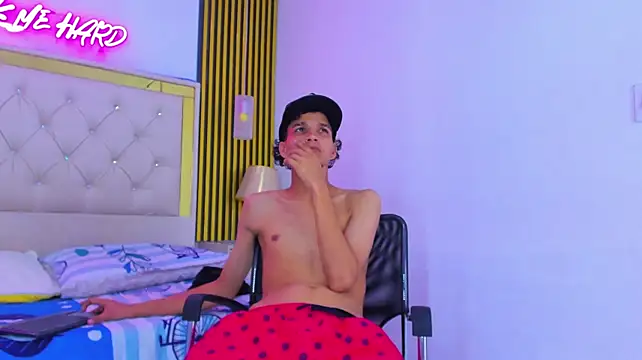 JustinSecret Show Webcam