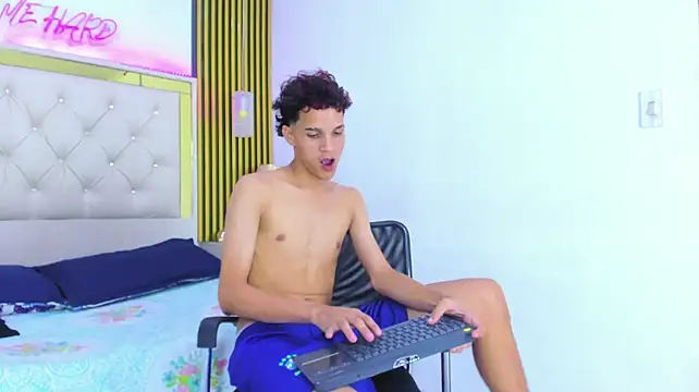 JustinSecret – Kamerová šou