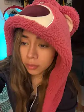 Chat +18 de aimi_art1 ao vivo