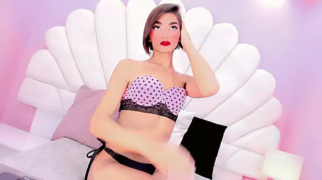 SARAGUILARR Webcam show