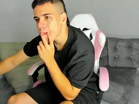 ronal_18_sexy – webcam-show