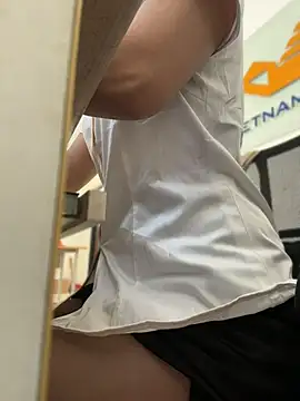 Uyenn02 Show Webcam