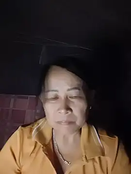 tweranal10 Show in webcam