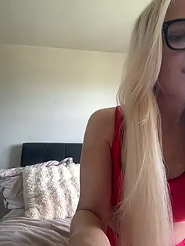 DaisyRosexo's Live XXX Chat