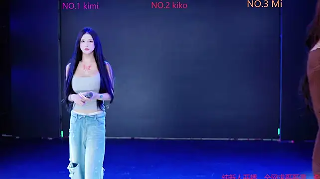 SixGoddessのウェブカメラショー