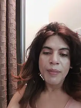 CrazyOtaliya Show in webcam