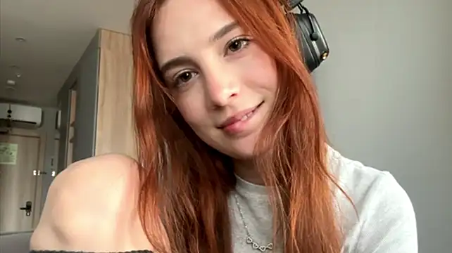 Show de ConstanceMayo na webcam