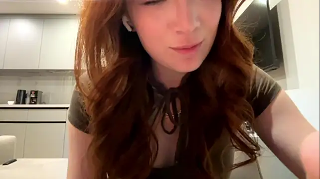 ConstanceMayo's Live XXX Chat