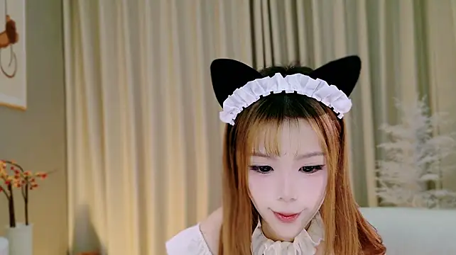 Nuo-Nuo-111 Pertunjukan Webcam
