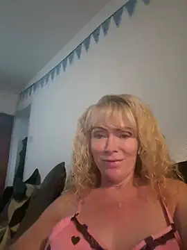 dolly-daydream-xx Webcam Show