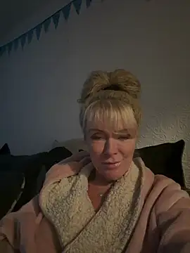 dolly-daydream-xx's Webcam Show