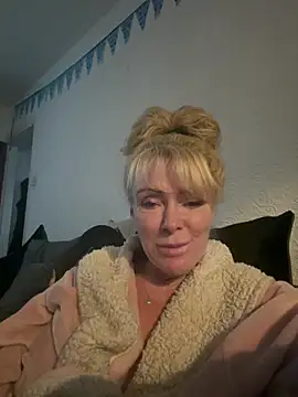 dolly-daydream-xxn Webbikameraesitys