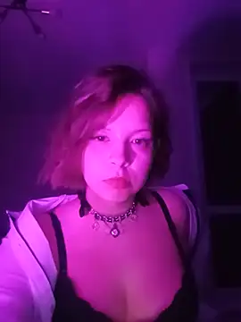 Nana_mil Adlı Modelin Canlı XXX Sohbeti