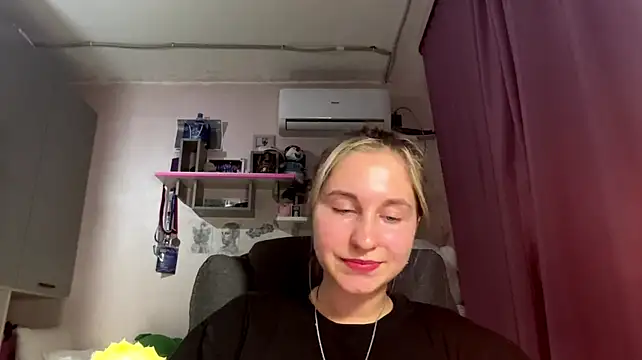 VelvetPinnick Webcamshow