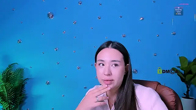 dominika_glow Show Webcam