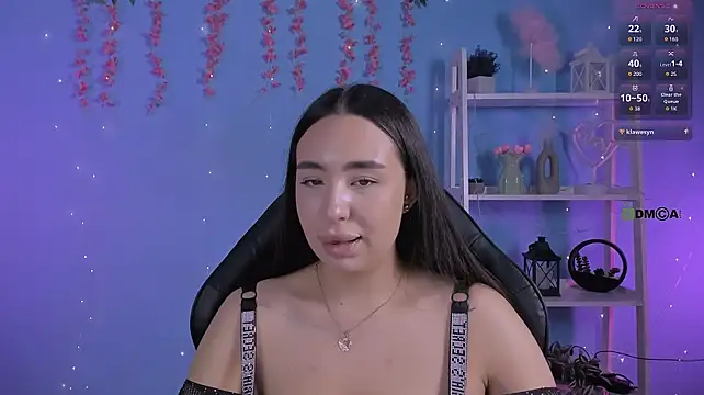 הופעת וובקאם של dominika_glow