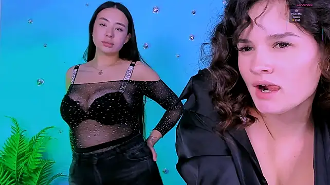 Pokazy przed kamerką – dominika_glow