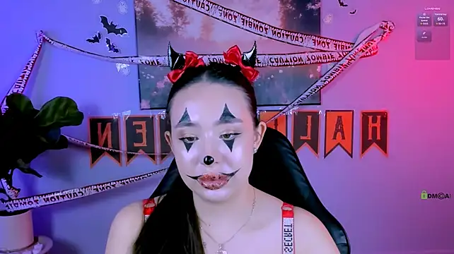 dominika_glow: онлайн-секс-чат