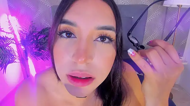 TatiPerezns' Webcam Show