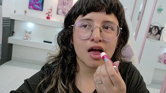 Show modela Bunny_sexx na web-kameri