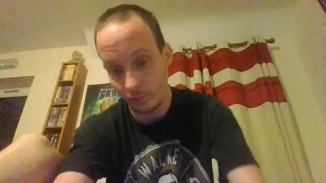 boredlul: διαδικτυακό σόου στην κάμερα