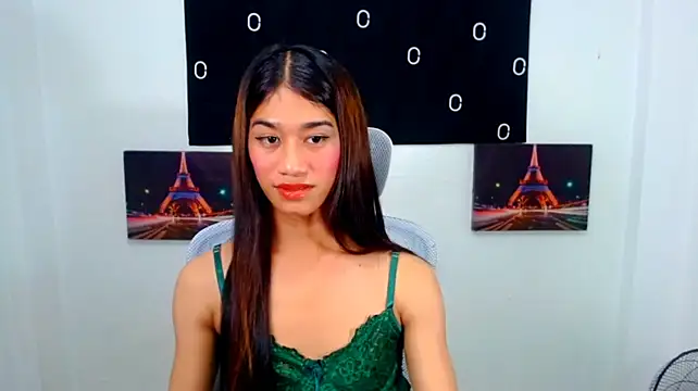 Monica_Cakes Show Webcam